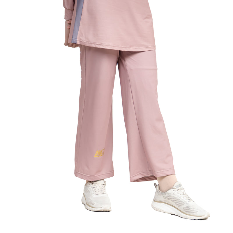 Alpha Smart Pants Brown x Nycta Gina