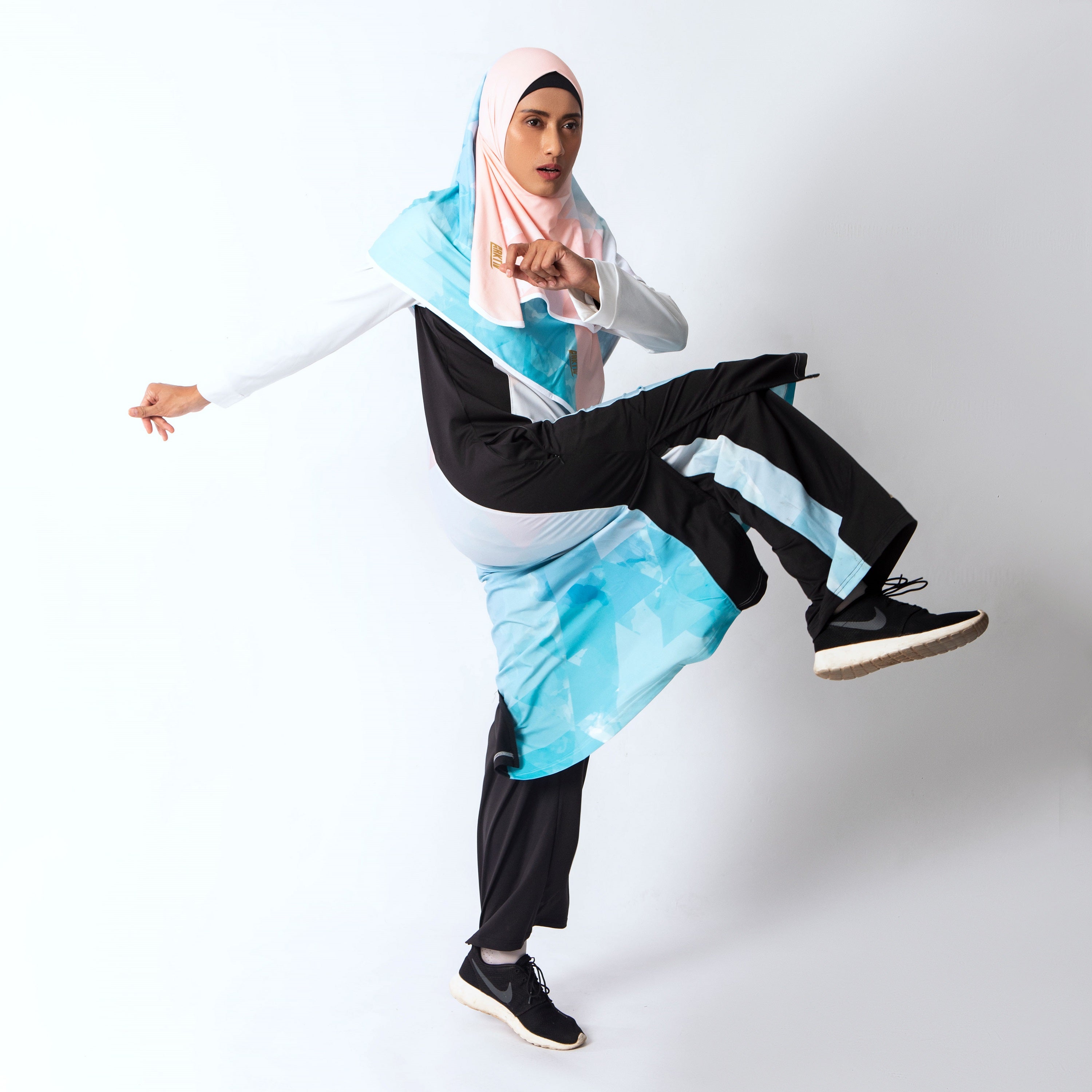 Sportswear Arktiv - Elegant Bushrah Ocean